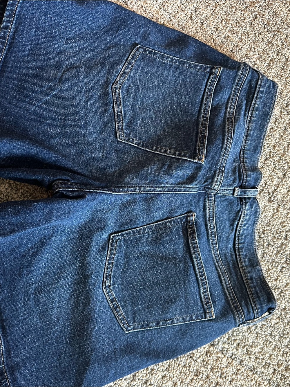 GAP Women’s Jean shorts in Indigo Blue - Picture 3 of 3
